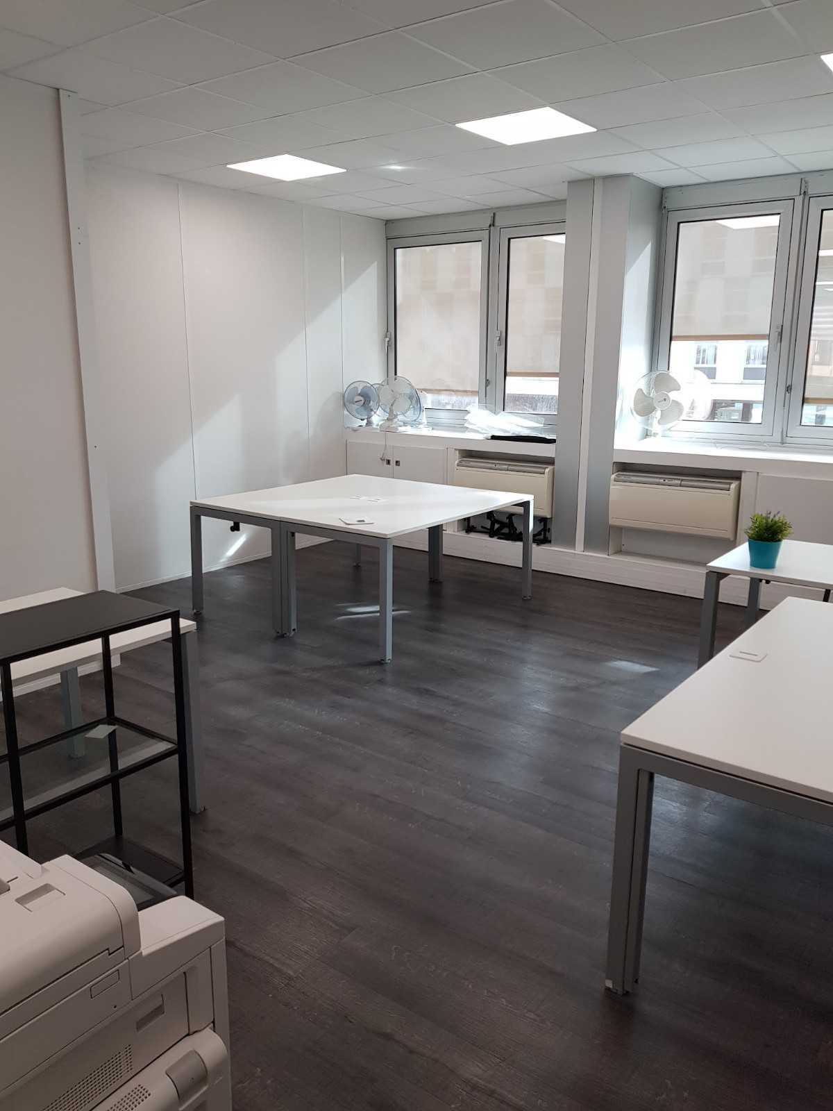 Bureaux 290 m² + 5 places de parking — photo 8