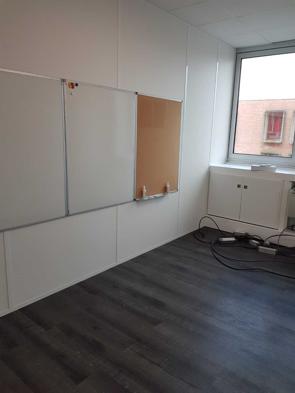 Bureaux 290 m² + 5 places de parking — photo 12
