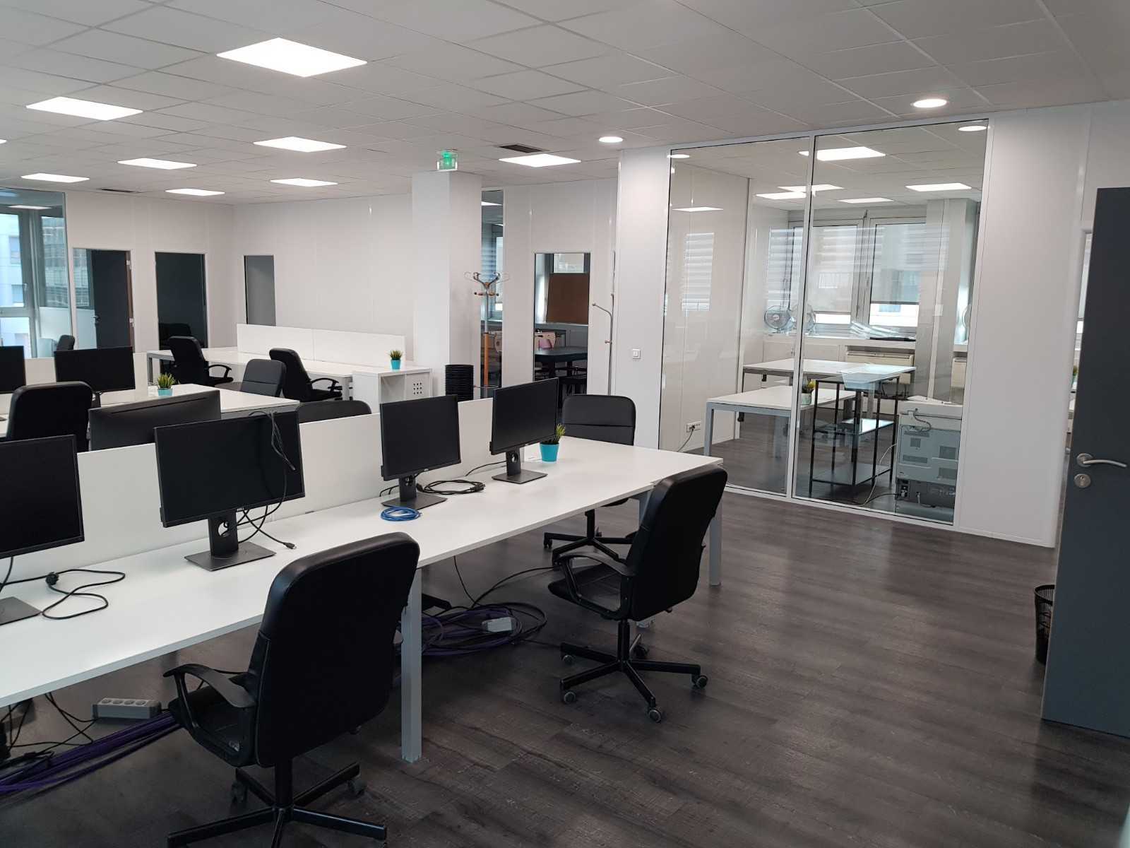 Bureaux 290 m² + 5 places de parking — photo 14