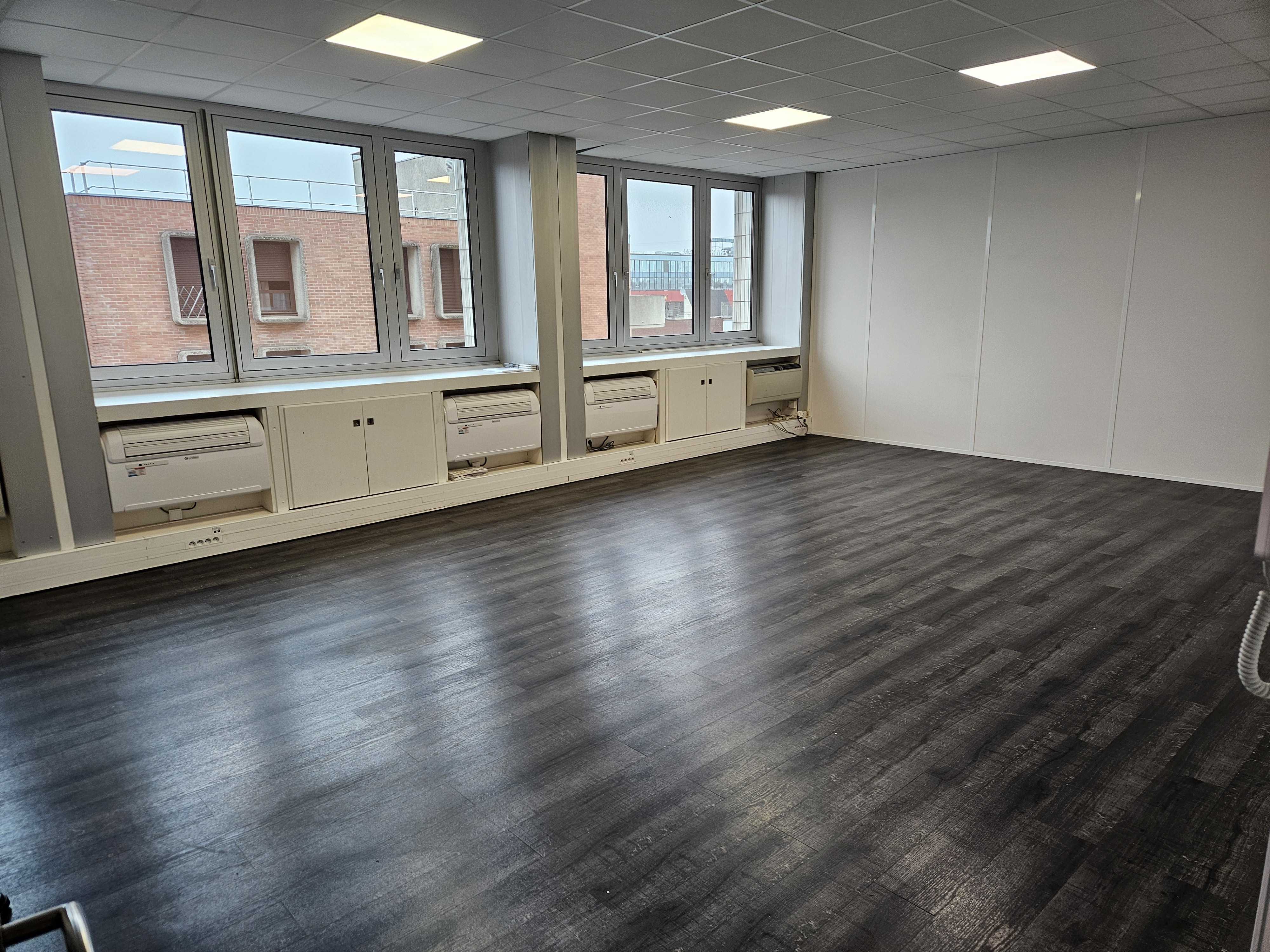 Openspace de 59 m²  + 1 place de parking