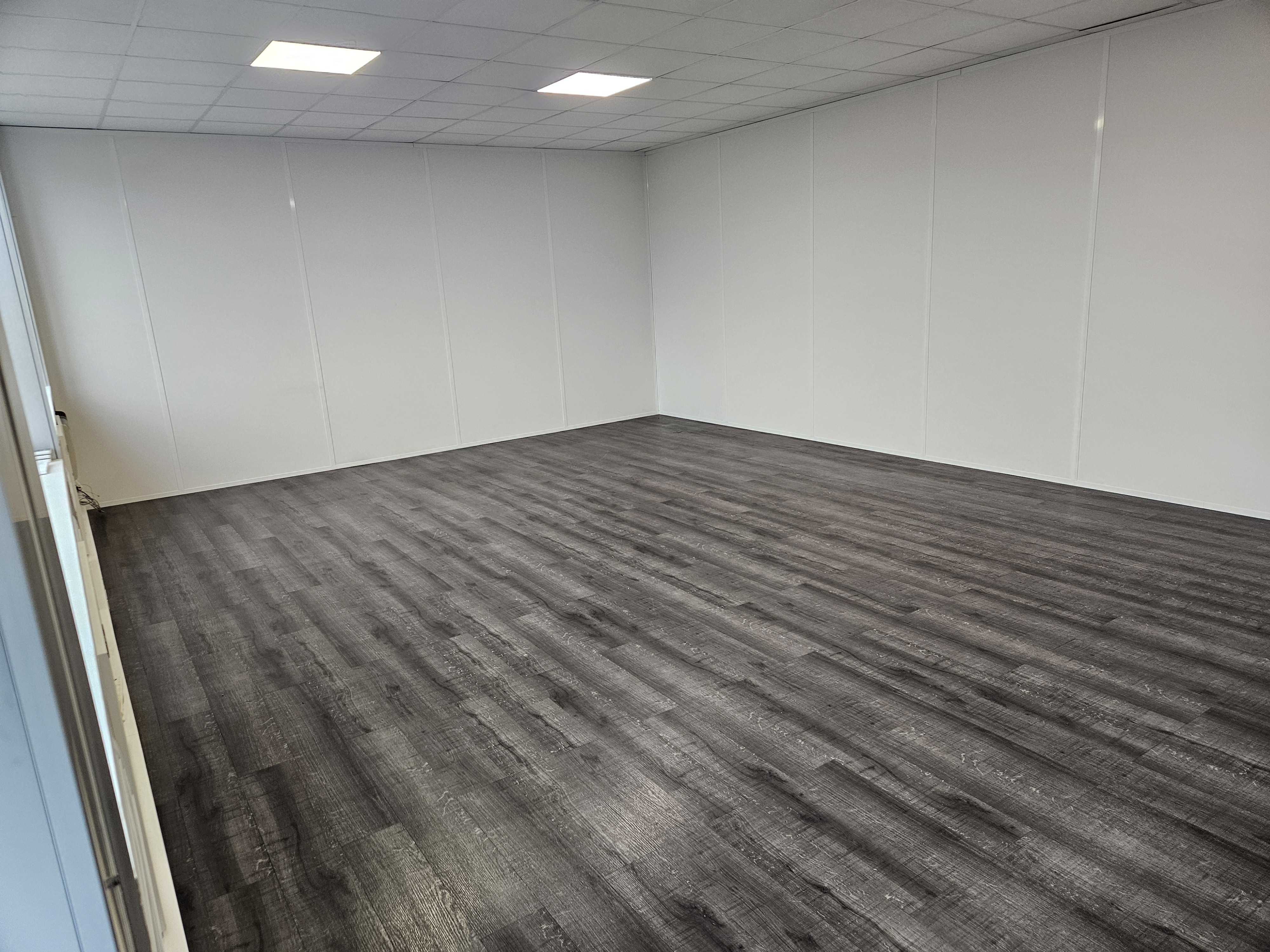 Openspace de 59 m²  + 1 place de parking — photo 2